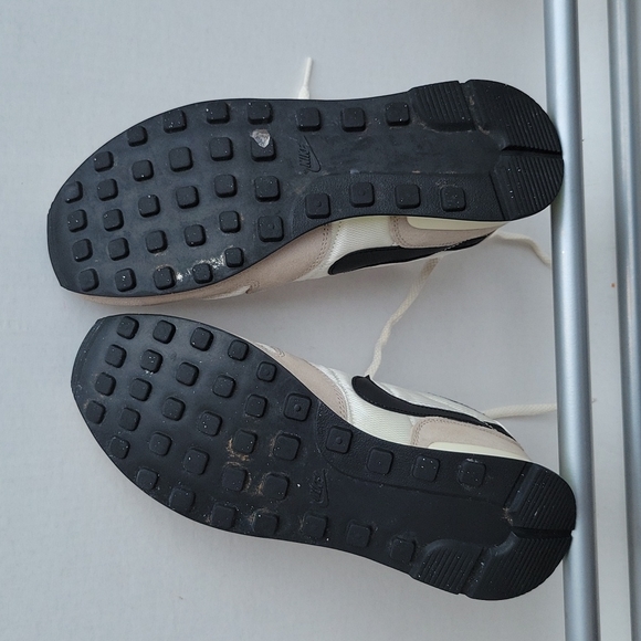 NIKE INTERNATIONALIST SNEAKERS US SIZE 10 - Picture 8 of 9